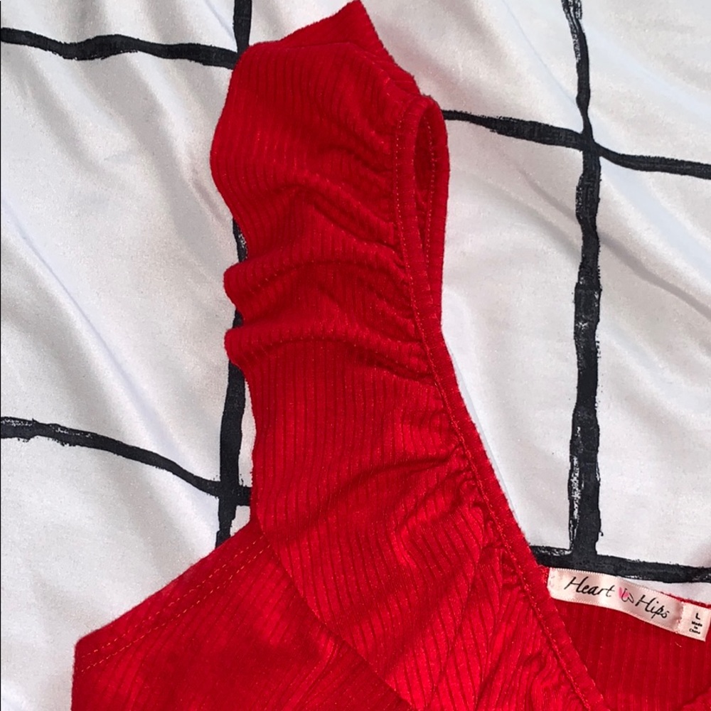 Red Rouche Crop Top Ribbed Ruffle Shoulders - Picture 3 of 5